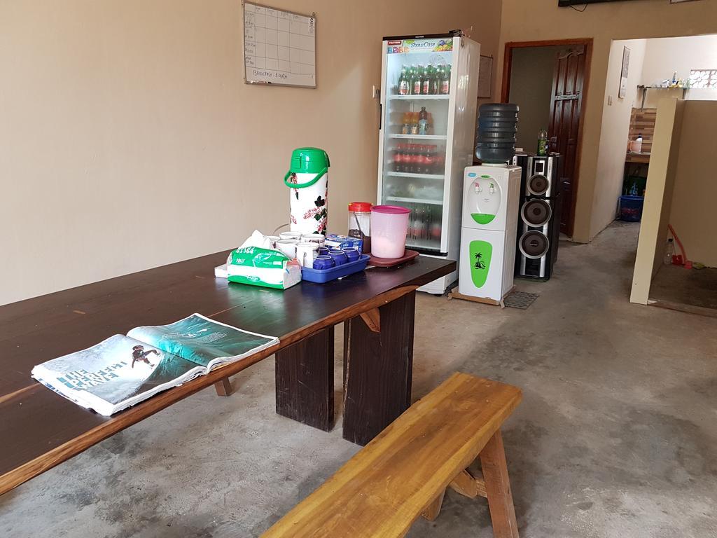 Red Island Bungalows Pasanggaran Экстерьер фото