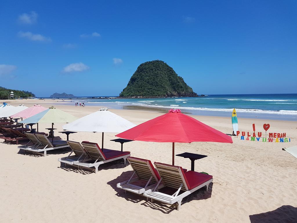 Red Island Bungalows Pasanggaran Экстерьер фото